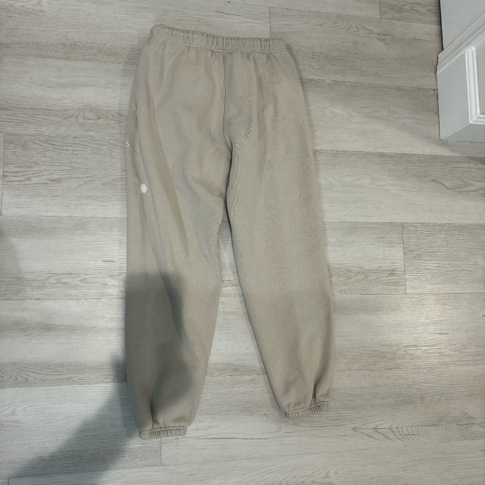 Brand: Essentials - Picture 5 of 5